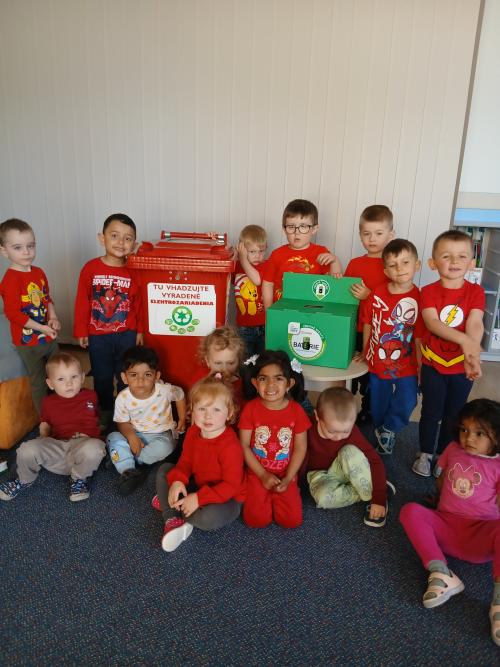 Farebný týždeň s Recyklohrami v Oriešku